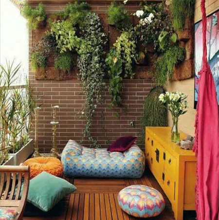 ایده طراحی حیاط خلوت با رنگ های آرامش بخش